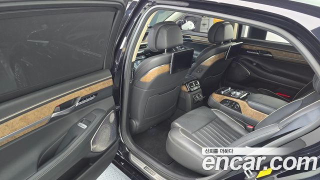 Genesis G90 2019 — photo 11