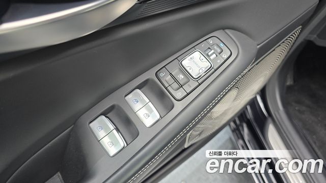 Genesis G90 2019 — photo 14