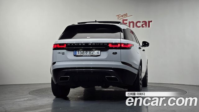 Land Rover Range Rover Velar 2022 — photo 4