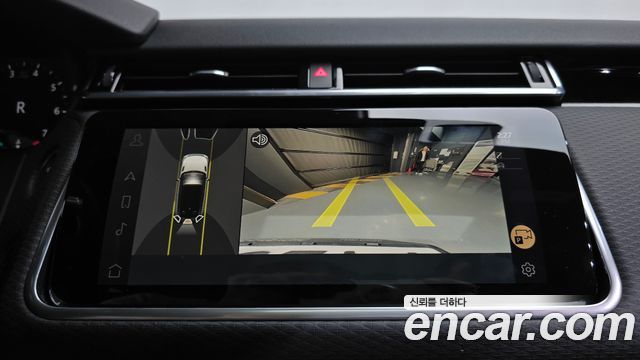 Land Rover Range Rover Velar 2022 — photo 15