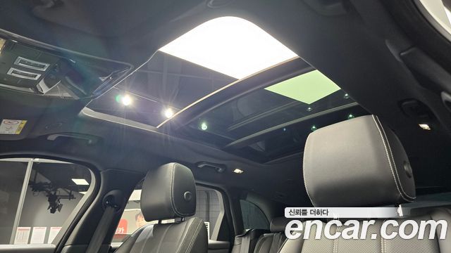 Land Rover Range Rover Velar 2022 — photo 19