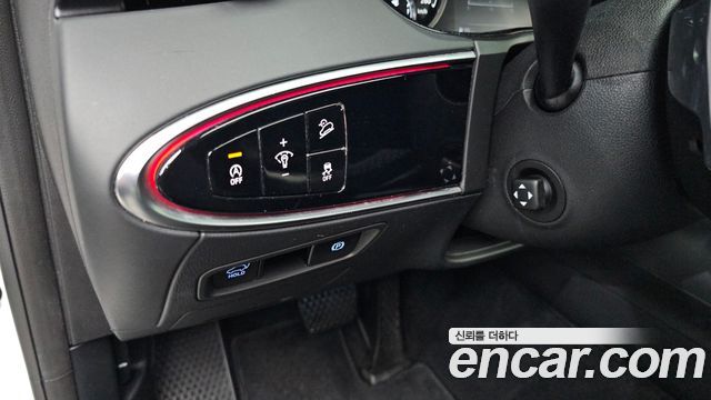 Genesis GV70 2021 — photo 13