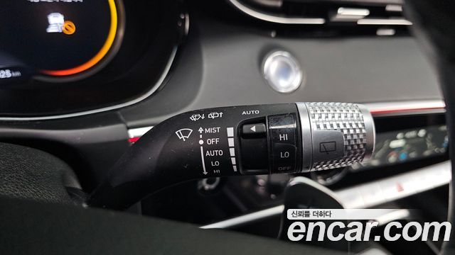 Genesis GV70 2021 — photo 15