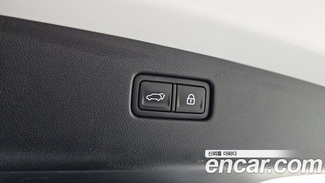 Genesis GV70 2021 — photo 20