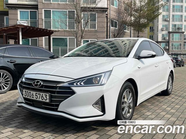 Hyundai AVANTE 2020 — photo 1