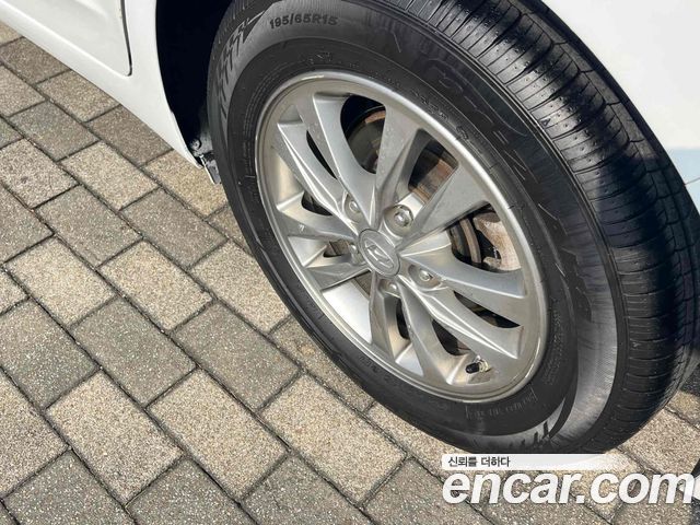 Hyundai AVANTE 2020 — photo 7