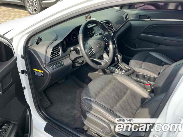 Hyundai AVANTE 2020 — photo 9