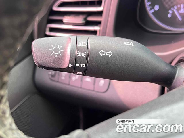 Hyundai AVANTE 2020 — photo 13