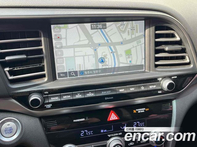 Hyundai AVANTE 2020 — photo 16