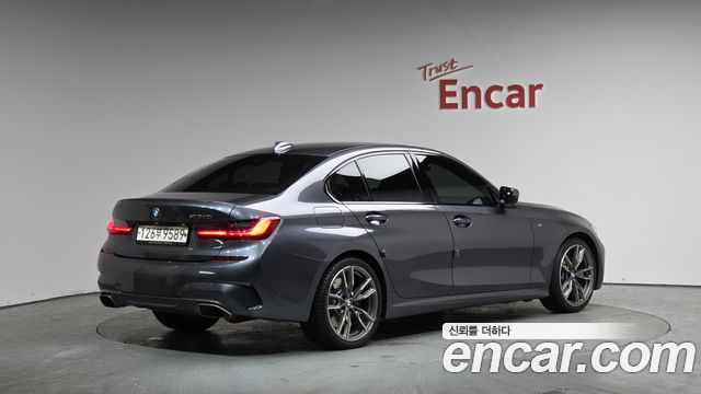 BMW 3-Series 2020 — photo 2