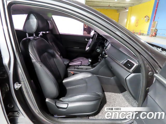 Kia K5 2016 — photo 11