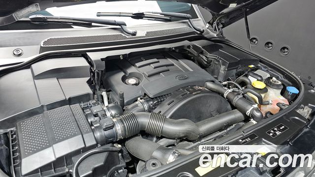 Land Rover Discovery 2016 — photo 6