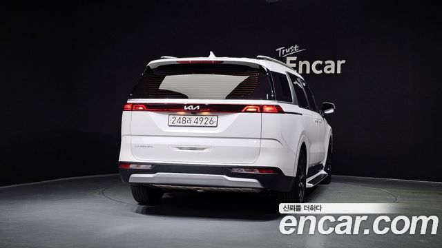 Kia Canival 2022 — photo 4