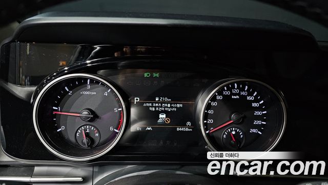 Kia Canival 2022 — photo 8