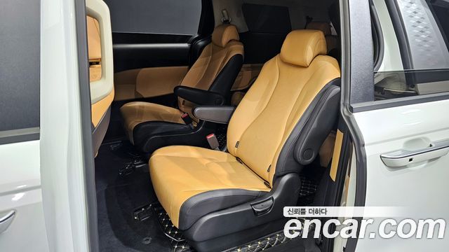 Kia Canival 2022 — photo 11