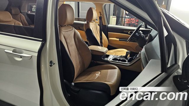 Kia Canival 2022 — photo 12