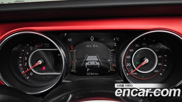 Jeep Wrangler 2019 — photo 8