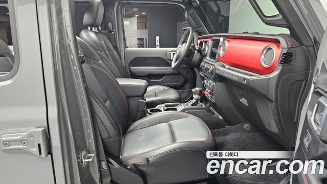Jeep Wrangler 2019 — photo 11