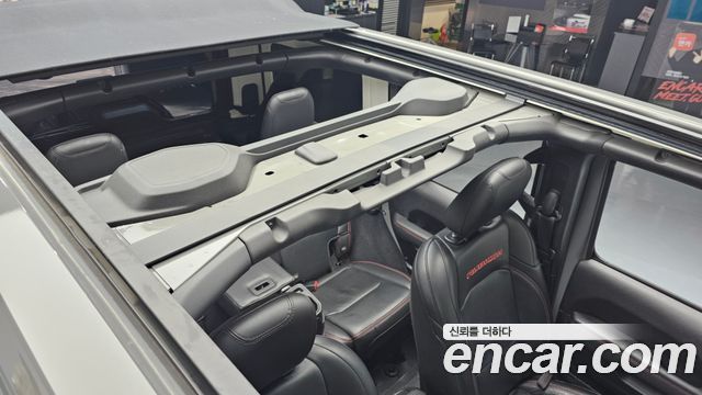 Jeep Wrangler 2019 — photo 19