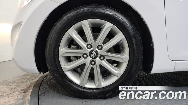 Hyundai AVANTE 2015 — photo 5