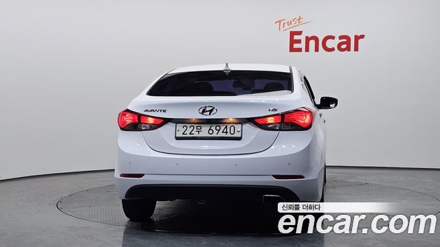 Hyundai AVANTE 2014 — photo 4