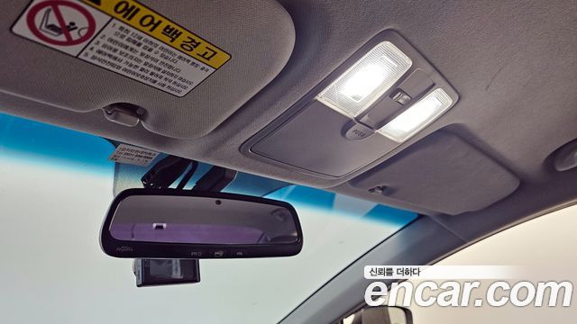 Hyundai AVANTE 2014 — photo 17
