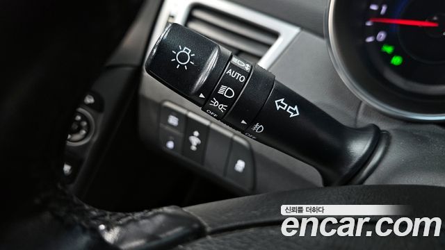 Hyundai AVANTE 2014 — photo 18