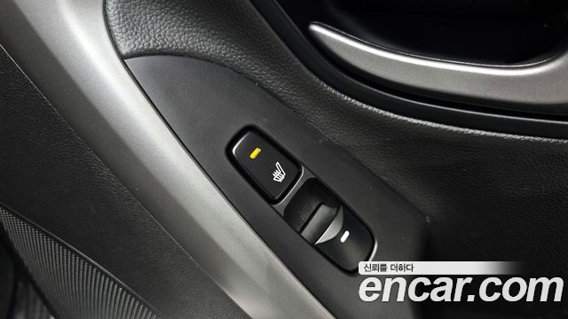 Hyundai AVANTE 2014 — photo 19