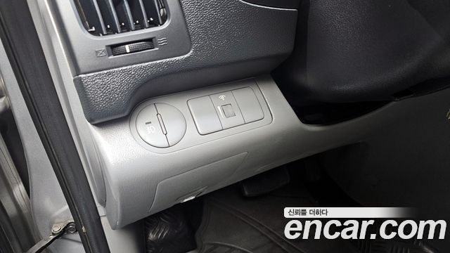 Hyundai Starex 2012 — photo 15