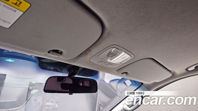 Hyundai Starex 2012 — photo 19