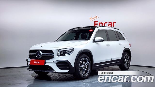 Mercedes-Benz GLB-Class 2021 — photo 1