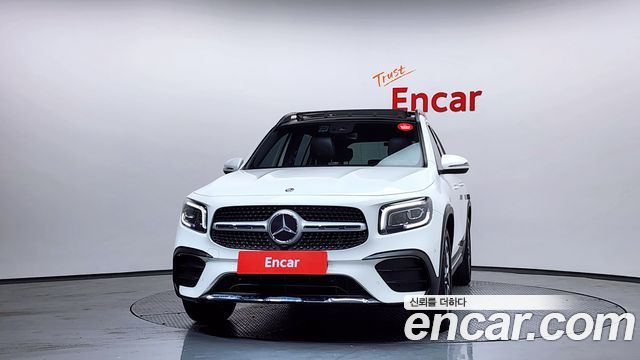 Mercedes-Benz GLB-Class 2021 — photo 3