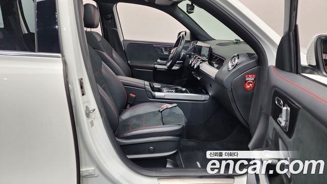 Mercedes-Benz GLB-Class 2021 — photo 11