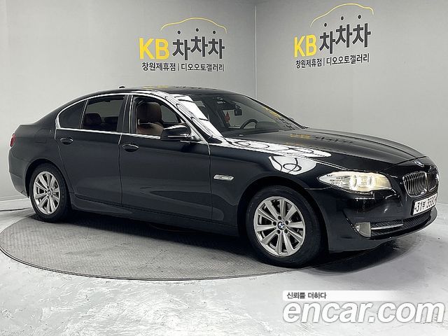 BMW 5-Series 2013 — photo 1