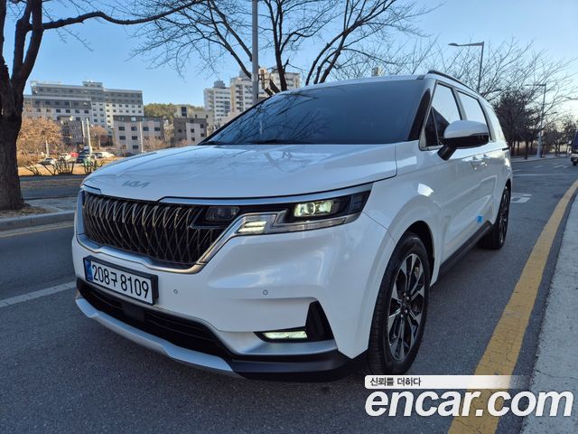 Kia Canival 2023 — photo 2
