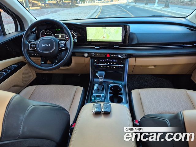 Kia Canival 2023 — photo 16