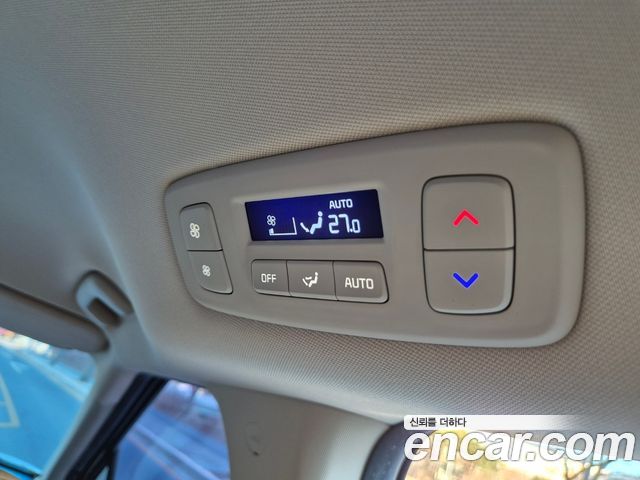 Kia Canival 2023 — photo 18
