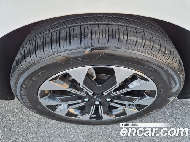 Kia Canival 2023 — photo 19