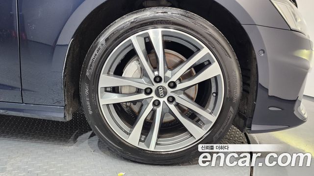 Audi A6 2022 — photo 5