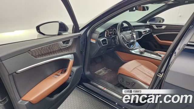 Audi A6 2022 — photo 10