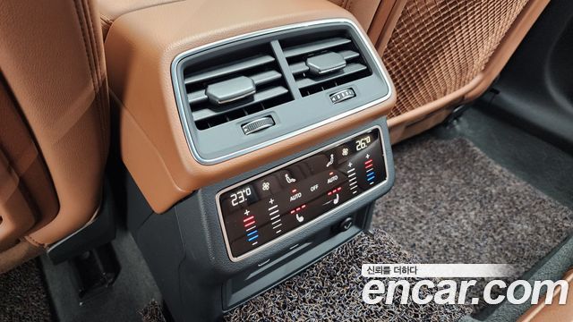 Audi A6 2022 — photo 18