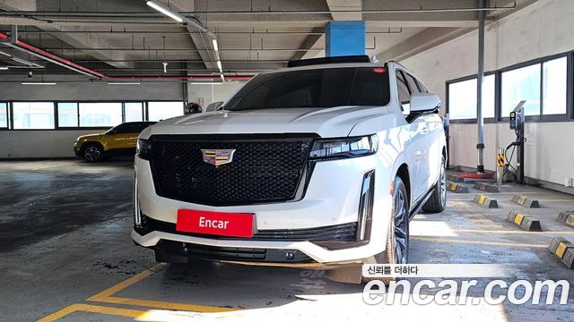 Cadillac Escalade 2023 — photo 3