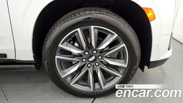 Cadillac Escalade 2023 — photo 5