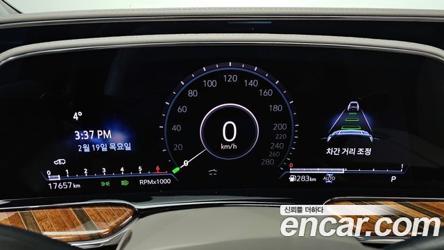 Cadillac Escalade 2023 — photo 8