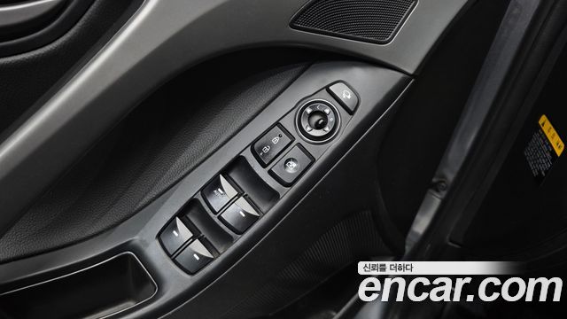 Hyundai AVANTE 2016 — photo 19