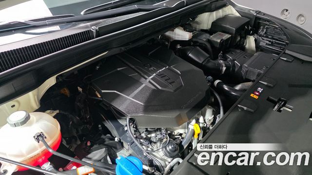 Kia Canival 2021 — photo 6