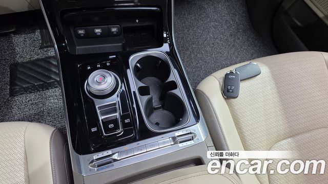 Kia Canival 2021 — photo 9