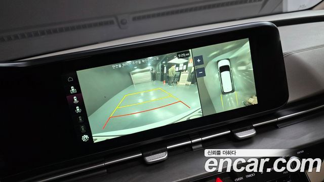Kia Canival 2021 — photo 16