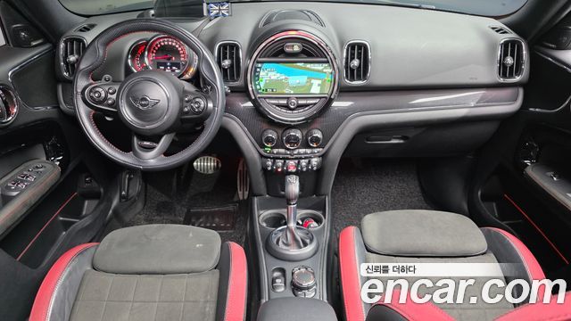 Mini Countryman 2018 — photo 7