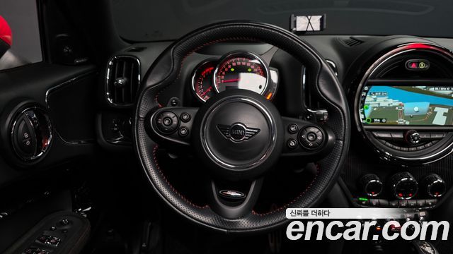 Mini Countryman 2018 — photo 13